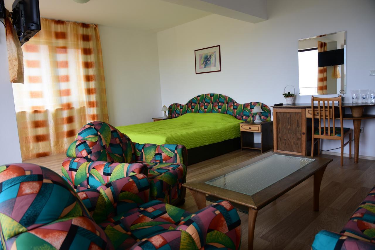 بالشيك Guest Rooms Sea View المظهر الخارجي الصورة