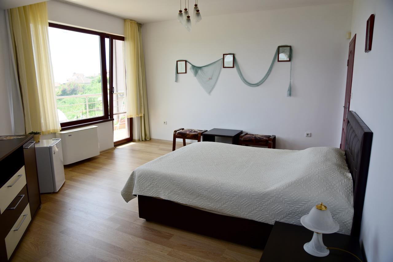 بالشيك Guest Rooms Sea View المظهر الخارجي الصورة